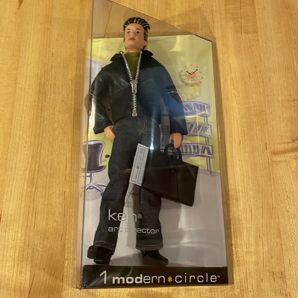 NRFB 2003 MODERN CIRCLE KEN AS ART DIRECTOR. Certificate of Authenticity Unique!